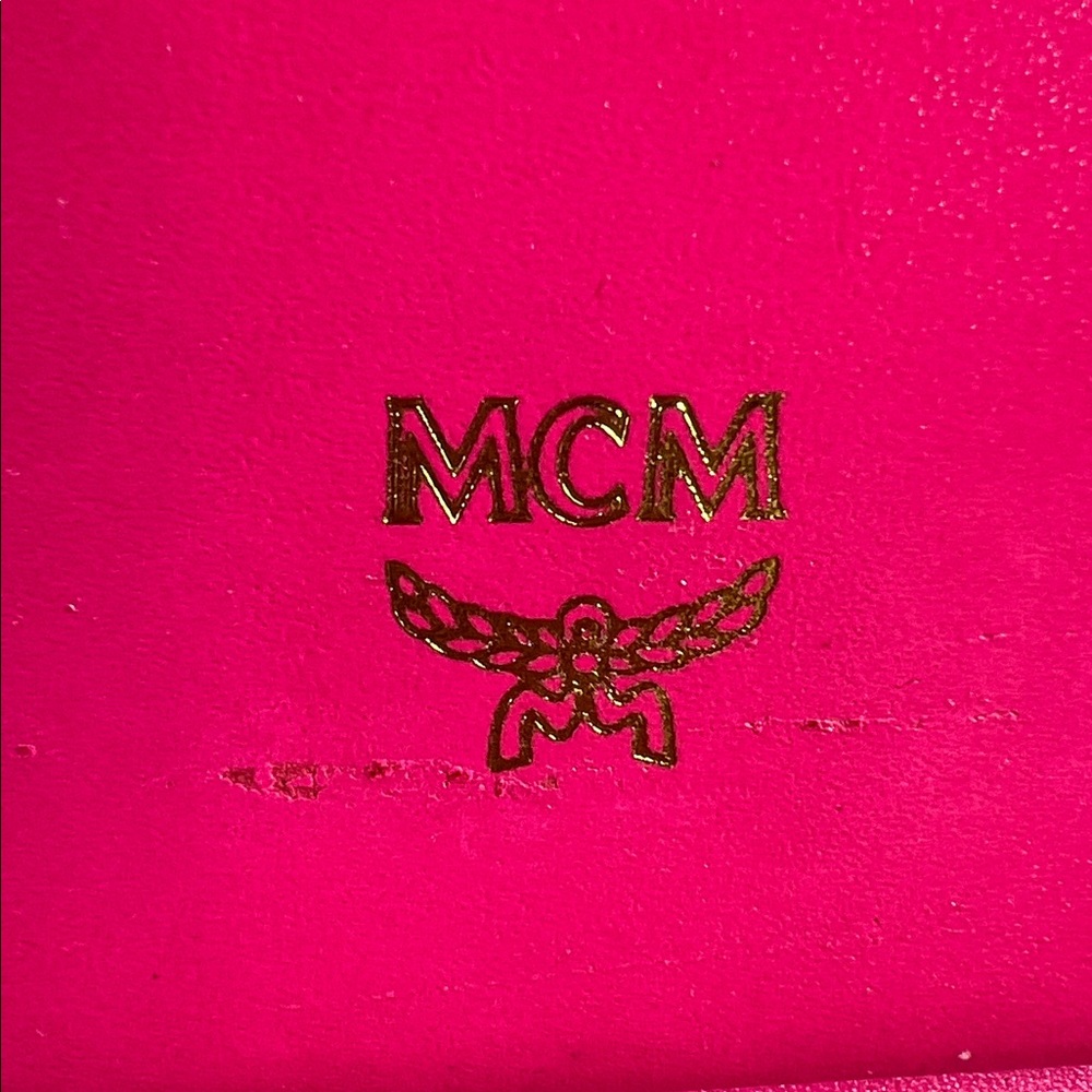 MCM Vintage Pink Leather Continental Tri-Fold Wallet - Picture 12 of 15